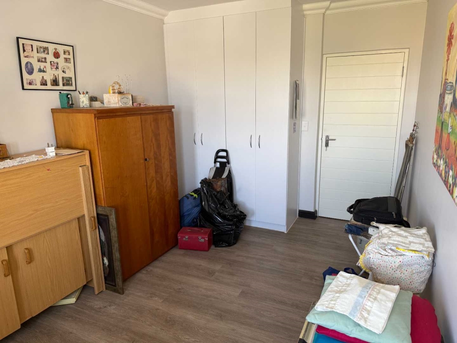 2 Bedroom Property for Sale in Buhrein Western Cape